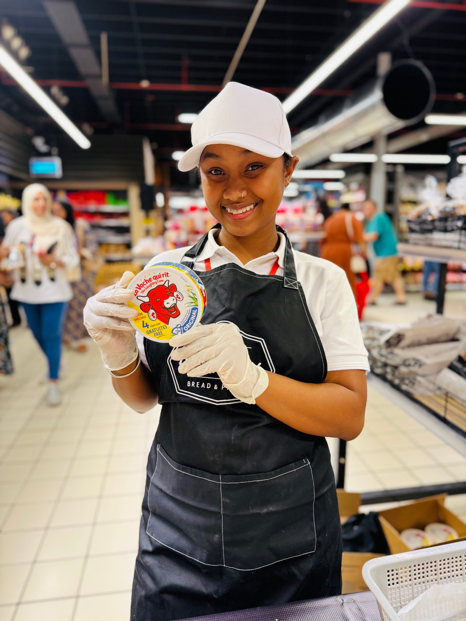 Supermarket Hostess Image 4